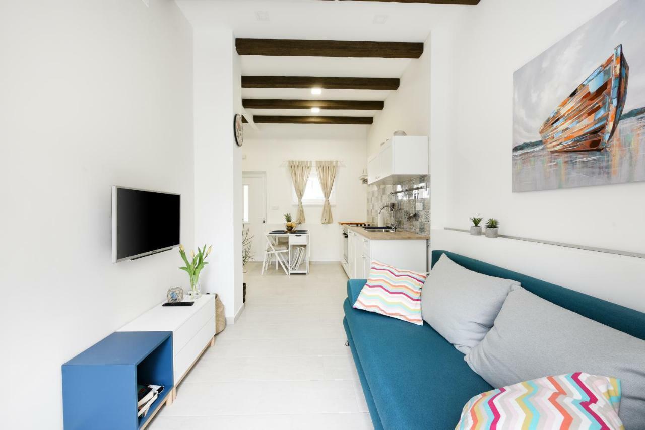 Apartmani Eladora Биоград-на-Мору Экстерьер фото